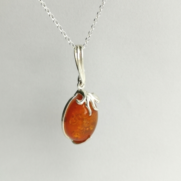 Genuine Baltic  Amber pendant in Sterling Silver 🆕 - Picture 1 of 7